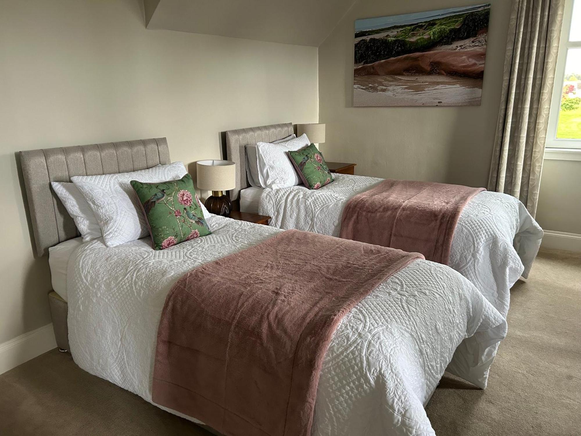 نايرن Glen Lyon Lodge Bed And Breakfast المظهر الخارجي الصورة